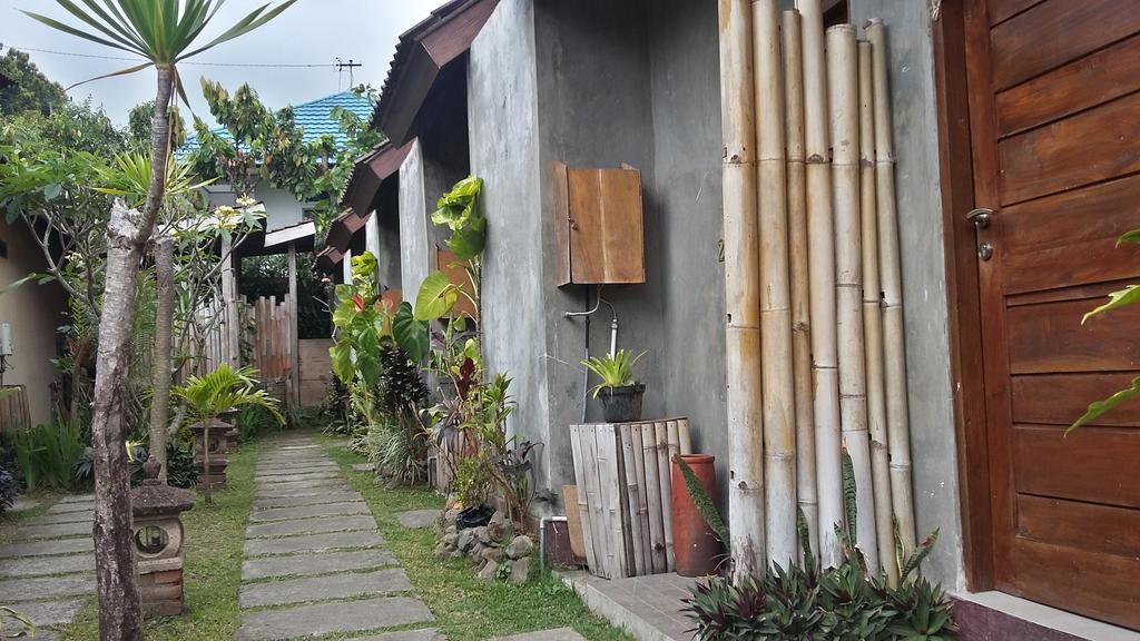 Made Oka Homestay And Warung 문덕 외부 사진